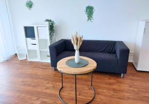 Studioappartment mit Balkon